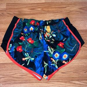 Large Nikes woman’s running shorts tropical print